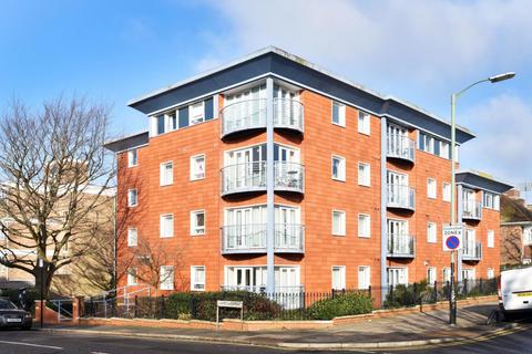 Lansdowne Court, BN3 1GB