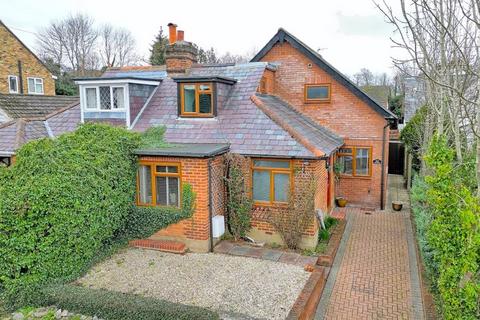 5 Milton Fields, Chalfont St Giles, HP8 4ER