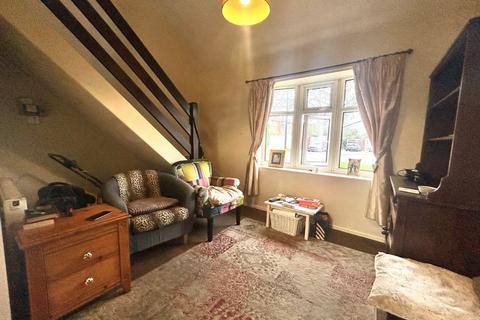 1 bedroom maisonette for sale, Ley Croft, Hatton, Derby, Derbyshire, DE65