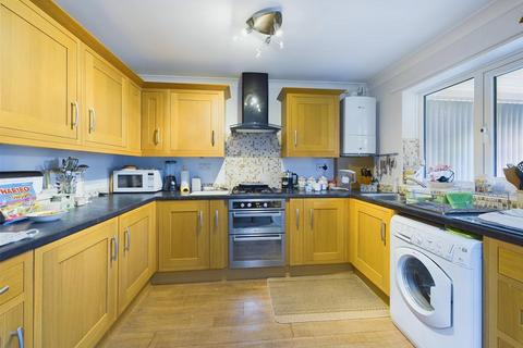 2 bedroom end of terrace house for sale, High Street, Flamborough