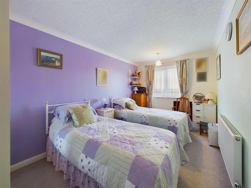 Bedroom: