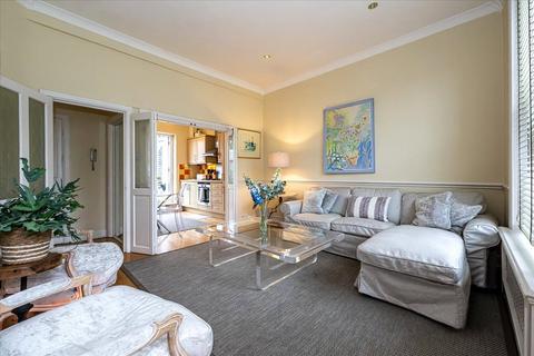 2 bedroom maisonette for sale, London W14