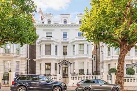 4 bedroom apartment to rent, London W11