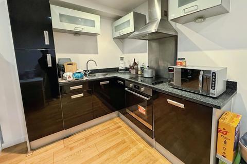 1 bedroom flat to rent, Gateway East, Marsh Lane, Leeds, LS9