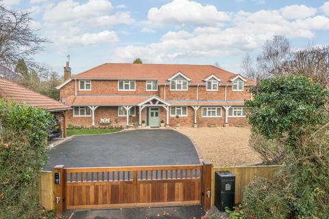 Dean House, 16 Dean Lane, Winchester, SO22 5LL