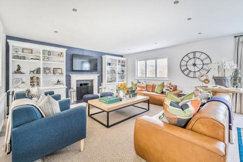 Dean House, 16 Dean Lane, Winchester, SO22 5LL