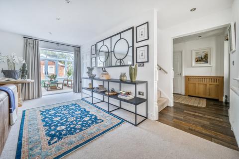 Dean House, 16 Dean Lane, Winchester, SO22 5LL