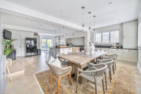 Dean House, 16 Dean Lane, Winchester, SO22 5LL