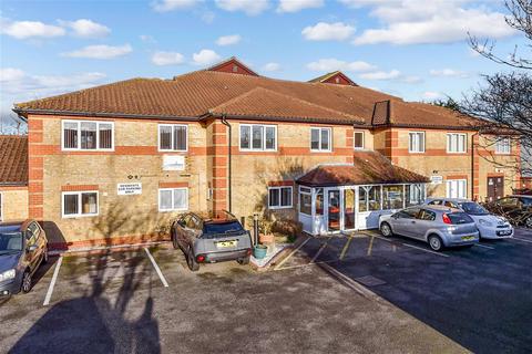 1 bedroom flat for sale, Freshbrook Road, Lancing, West Sussex