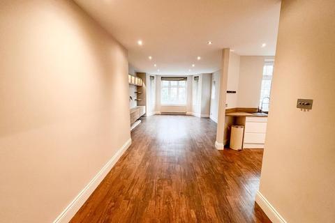 2 bedroom flat for sale, London NW2