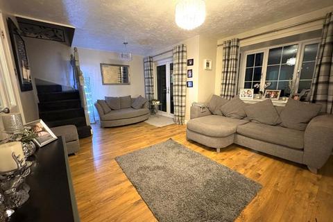 48 Basalt Close, Walsall, WS2 8XB