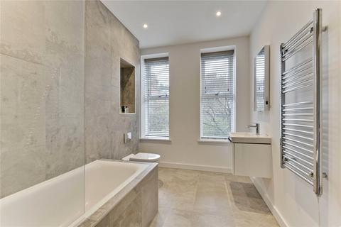 1 bedroom flat for sale, Bury Fields, Surrey GU2