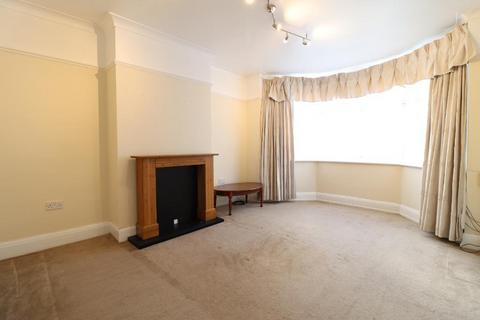 3 bedroom semi-detached house to rent, Edgware HA8