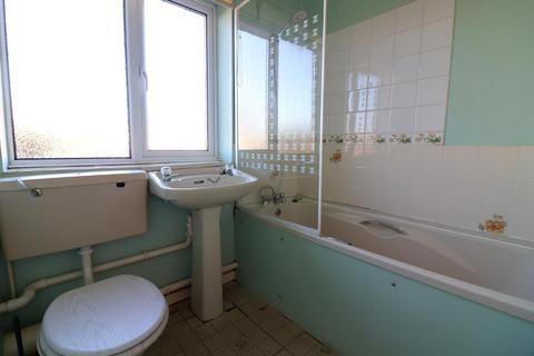14 Lesbury Close, Luton, LU2 9UP