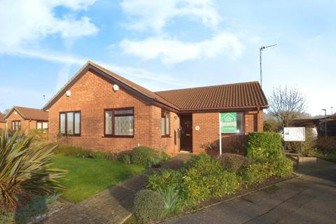 2 bedroom bungalow for sale, Nightingale Court, Gunthorpe, Peterborough, Cambridgeshire, PE4 7FH