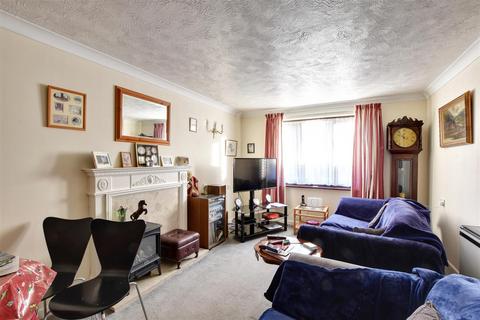 1 bedroom retirement property for sale, Strand Quay, Rye