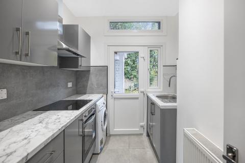 2 bedroom end of terrace house for sale, London N17