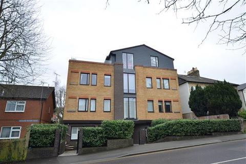 2 bedroom apartment to rent, Buckhurst Hill, Essex, IG9