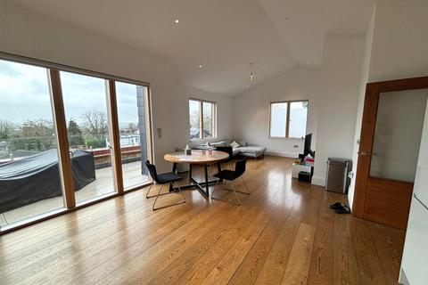 2 bedroom apartment to rent, Buckhurst Hill, Essex, IG9