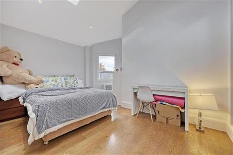 2 bedroom apartment to rent, Buckhurst Hill, Essex, IG9