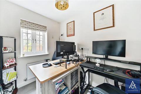 35 Field View, Brackley, NN13 6BL