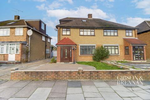 4 bedroom semi-detached house for sale, Rochford Avenue, Romford, RM6