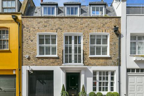 3 bedroom terraced house for sale, Clabon Mews, London SW1X