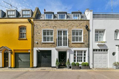 3 bedroom terraced house for sale, Clabon Mews, London SW1X