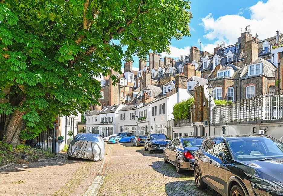 Pont Street Mews