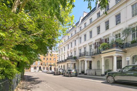 3 bedroom penthouse for sale, Eaton Square, London SW1W