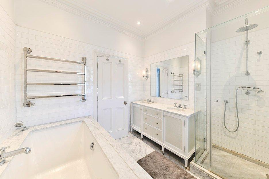 Ensuite