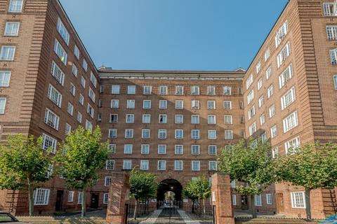 2 bedroom flat for sale, Swan Court, Chelsea SW3