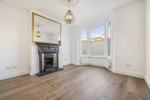 27 Wyatt Road, London, N5 2JU