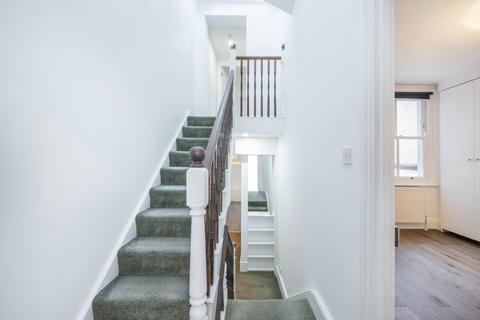 27 Wyatt Road, London, N5 2JU