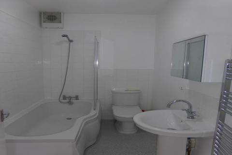 4 bedroom flat to rent, North Street, East Sussex BN1