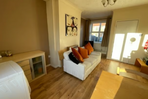 4 bedroom terraced house to rent, Stevenson Road