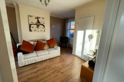 4 bedroom terraced house to rent, Stevenson Road