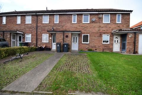 2 bedroom terraced house to rent, Celtic Close, York