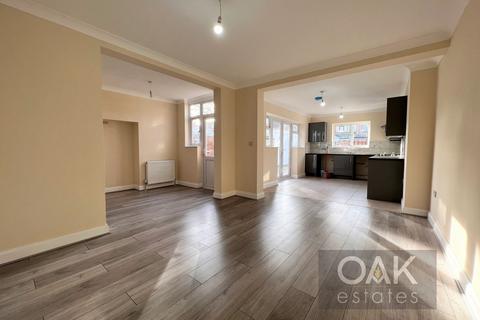 4 bedroom semi-detached house to rent, Elmcroft Avenue, London N9