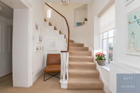 undefined, Exmouth EX8