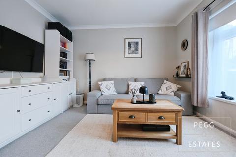 2 bedroom flat for sale, Elim Court, Torquay
