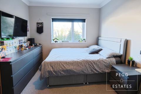 2 bedroom flat for sale, Elim Court, Torquay