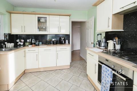 3 bedroom bungalow for sale, Torquay TQ2