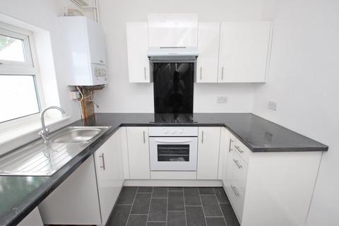 2 bedroom terraced house to rent, Oak Grove, Urmston, Manchester, M41