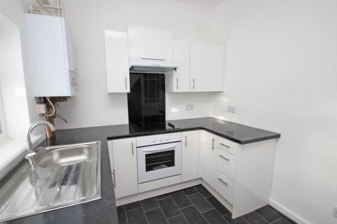 2 bedroom terraced house to rent, Oak Grove, Urmston, Manchester, M41