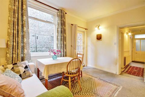 2 bedroom flat for sale, Allergate, Durham, DH1