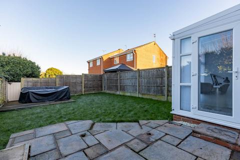13 Aintree Close, Bedworth, CV12 8TQ
