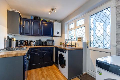 13 Aintree Close, Bedworth, CV12 8TQ
