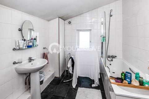 undefined, Hummer Road, Surrey TW20