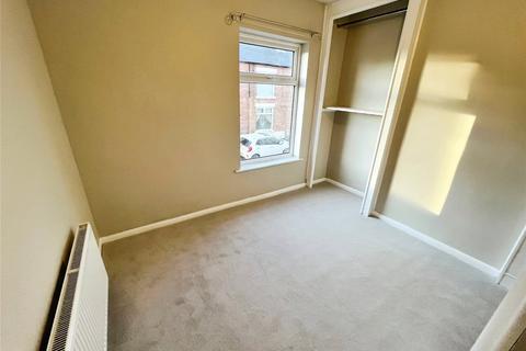 3 bedroom terraced house to rent, Andrew Avenue, Derbyshire DE7